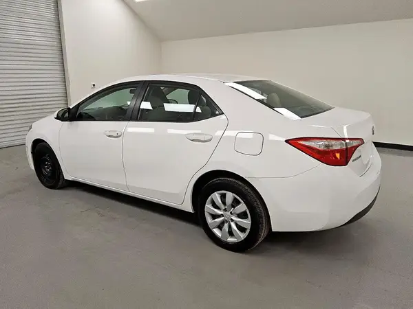 5YFBURHE4GP440739 2016 TOYOTA COROLLA - Image 2