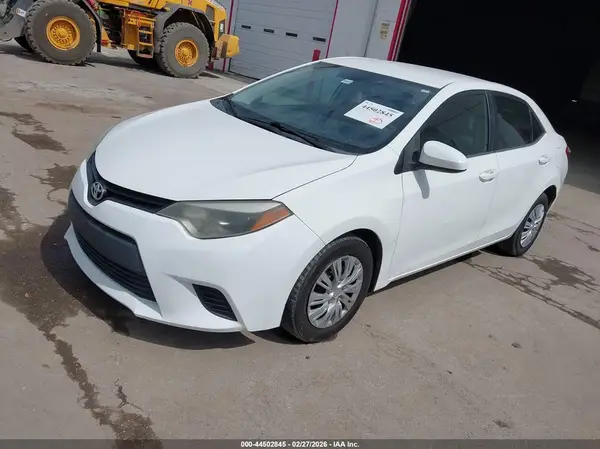 5YFBURHE4GP447996 2016 TOYOTA COROLLA - Image 2