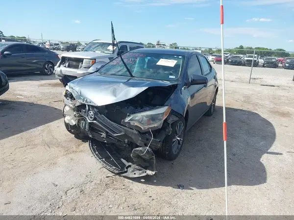 5YFBURHE4GP463356 2016 TOYOTA COROLLA - Image 2