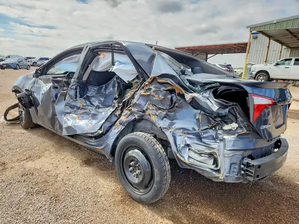 5YFBURHE4GP470758 2016 TOYOTA COROLLA - Image 2