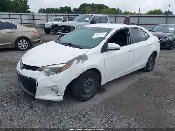 5YFBURHE4GP473112 2016 TOYOTA COROLLA - Image 2