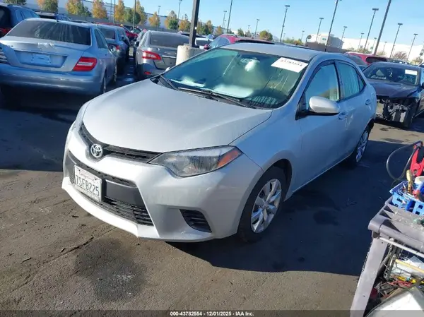 5YFBURHE4GP473398 2016 TOYOTA COROLLA - Image 2