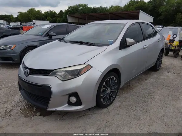 5YFBURHE4GP476656 2016 TOYOTA COROLLA - Image 2
