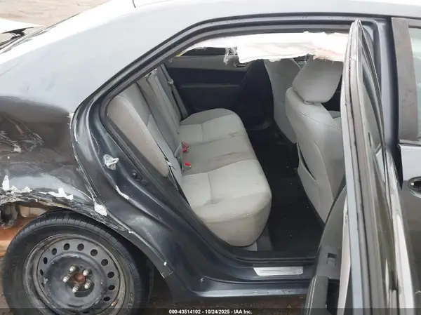 5YFBURHE4GP478763 2016 TOYOTA COROLLA - Image 8