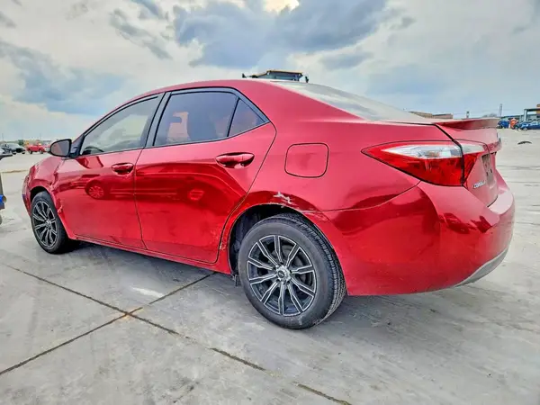 5YFBURHE4GP493876 2016 TOYOTA COROLLA - Image 2