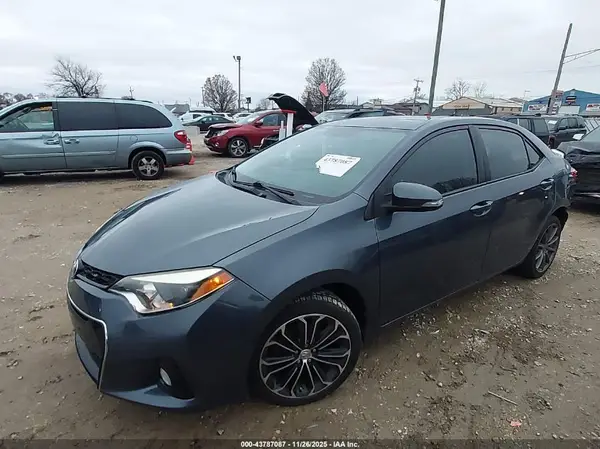 5YFBURHE4GP494798 2016 TOYOTA COROLLA - Image 2