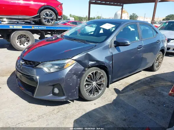 5YFBURHE4GP496356 2016 TOYOTA COROLLA - Image 2