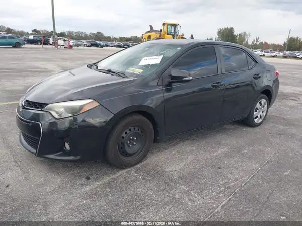 5YFBURHE4GP502849 2016 TOYOTA COROLLA - Image 2