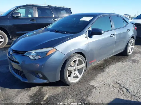 5YFBURHE4GP504780 2016 TOYOTA COROLLA - Image 2