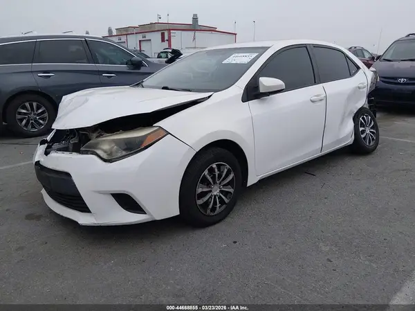 5YFBURHE4GP505315 2016 TOYOTA COROLLA - Image 2