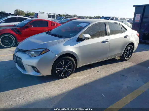 5YFBURHE4GP508716 2016 TOYOTA COROLLA - Image 2