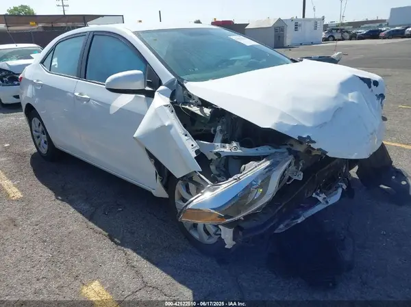 5YFBURHE4GP509882 2016 TOYOTA COROLLA - Image 1