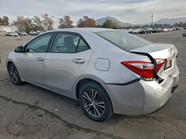 5YFBURHE4GP510076 2016 TOYOTA COROLLA - Image 2