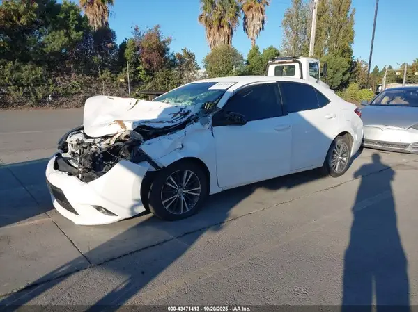 5YFBURHE4GP516539 2016 TOYOTA COROLLA - Image 2