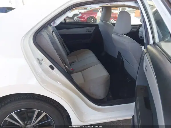 5YFBURHE4GP522048 2016 TOYOTA COROLLA - Image 8