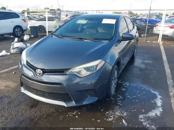 5YFBURHE4GP528092 2016 TOYOTA COROLLA - Image 2