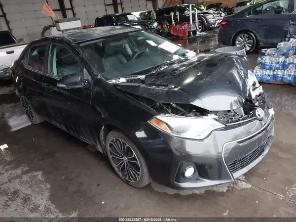 5YFBURHE4GP530599 2016 TOYOTA COROLLA - Image 1