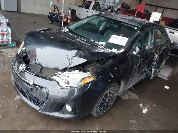 5YFBURHE4GP530599 2016 TOYOTA COROLLA - Image 2