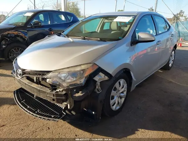 5YFBURHE4GP535365 2016 TOYOTA COROLLA - Image 2
