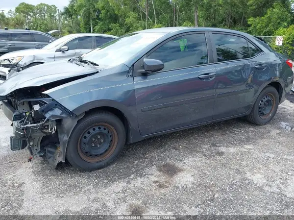 5YFBURHE4GP546804 2016 TOYOTA COROLLA - Image 2