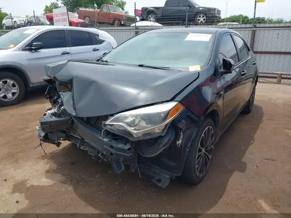 5YFBURHE4GP547922 2016 TOYOTA COROLLA - Image 2