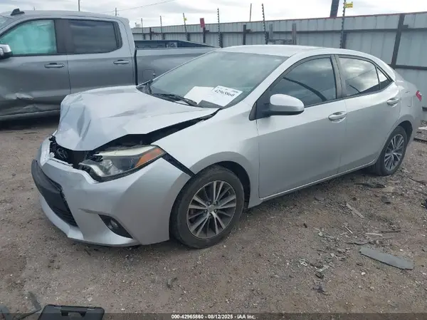 5YFBURHE4GP551467 2016 TOYOTA COROLLA - Image 2