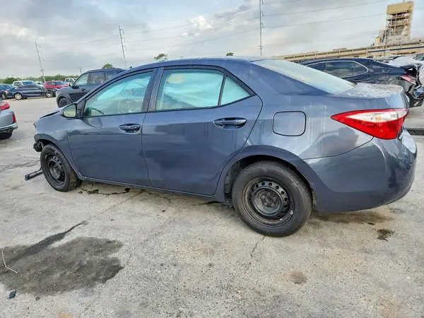 5YFBURHE4GP552215 2016 TOYOTA COROLLA - Image 2