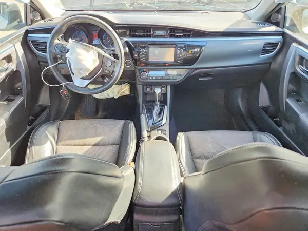 5YFBURHE4GP553333 2016 TOYOTA COROLLA - Image 8