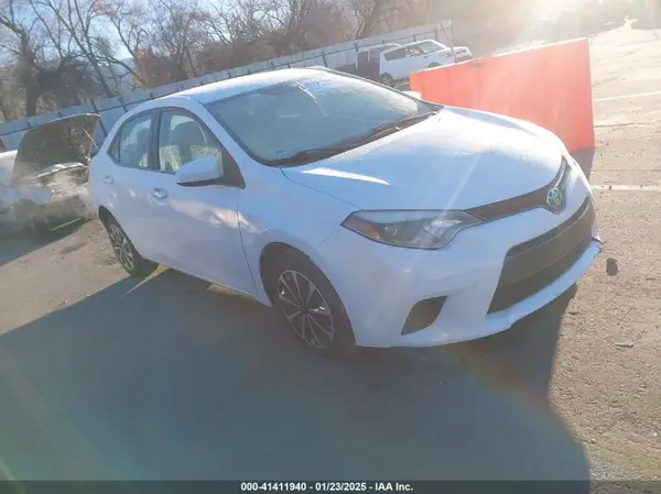 5YFBURHE4GP555891 2016 TOYOTA COROLLA - Image 1
