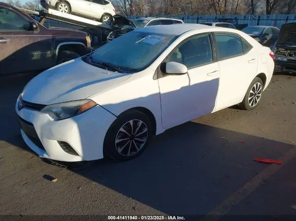 5YFBURHE4GP555891 2016 TOYOTA COROLLA - Image 2