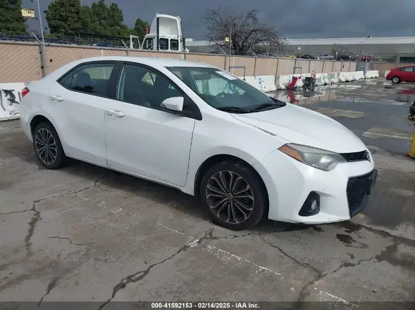 5YFBURHE4GP558077 2016 TOYOTA COROLLA - Image 1