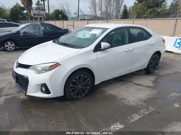 5YFBURHE4GP558077 2016 TOYOTA COROLLA - Image 2