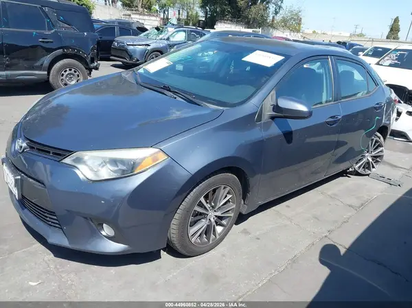 5YFBURHE4GP560136 2016 TOYOTA COROLLA - Image 2