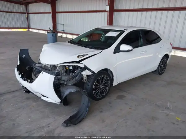 5YFBURHE4GP561366 2016 TOYOTA COROLLA - Image 2