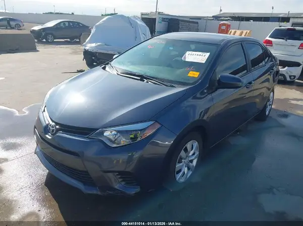 5YFBURHE4GP561397 2016 TOYOTA COROLLA - Image 2