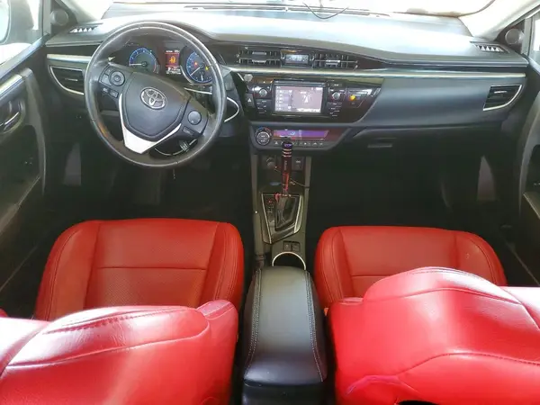 5YFBURHE4GP563702 2016 TOYOTA COROLLA - Image 8