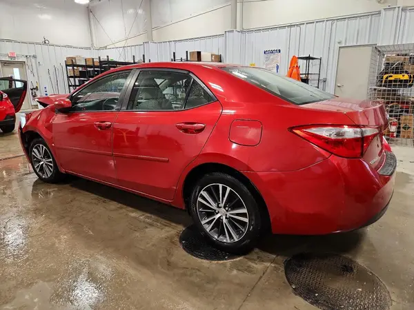 5YFBURHE4GP568477 2016 TOYOTA COROLLA - Image 2