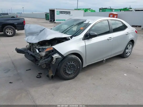 5YFBURHE4GP568821 2016 TOYOTA COROLLA - Image 2