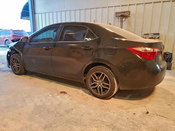 5YFBURHE4HP574751 2017 TOYOTA COROLLA - Image 2