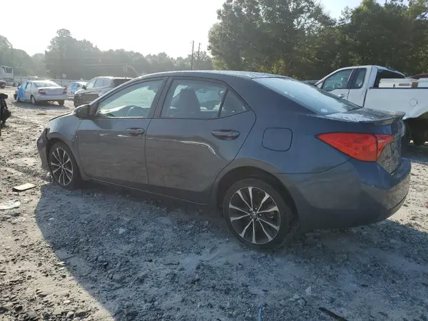 5YFBURHE4HP578797 2017 TOYOTA COROLLA - Image 2