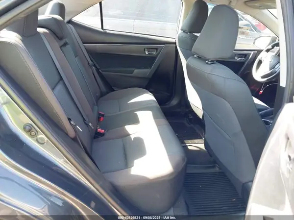 5YFBURHE4HP579903 2017 TOYOTA COROLLA - Image 8