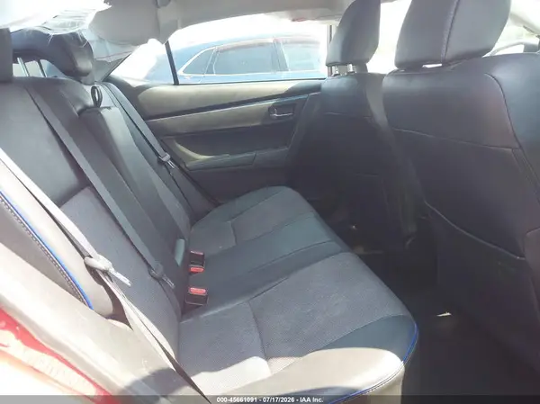 5YFBURHE4HP580663 2017 TOYOTA COROLLA - Image 8