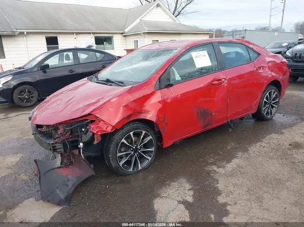 5YFBURHE4HP583451 2017 TOYOTA COROLLA - Image 2