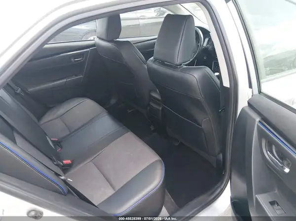 5YFBURHE4HP584406 2017 TOYOTA COROLLA - Image 8