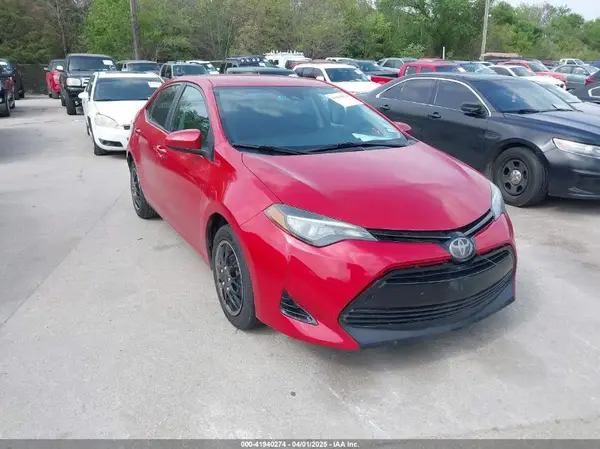 5YFBURHE4HP586169 2017 TOYOTA COROLLA - Image 1