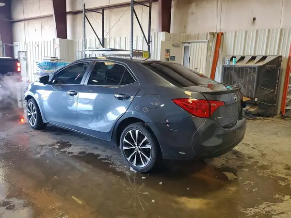 5YFBURHE4HP589377 2017 TOYOTA COROLLA - Image 2