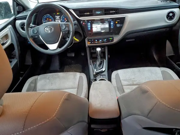 5YFBURHE4HP589492 2017 TOYOTA COROLLA - Image 8