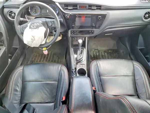 5YFBURHE4HP591033 2017 TOYOTA COROLLA - Image 8