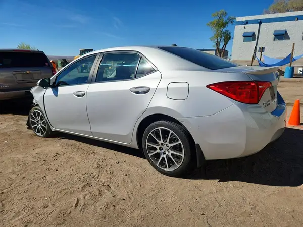 5YFBURHE4HP591498 2017 TOYOTA COROLLA - Image 2