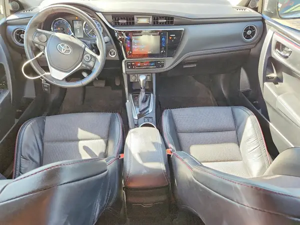 5YFBURHE4HP591498 2017 TOYOTA COROLLA - Image 8